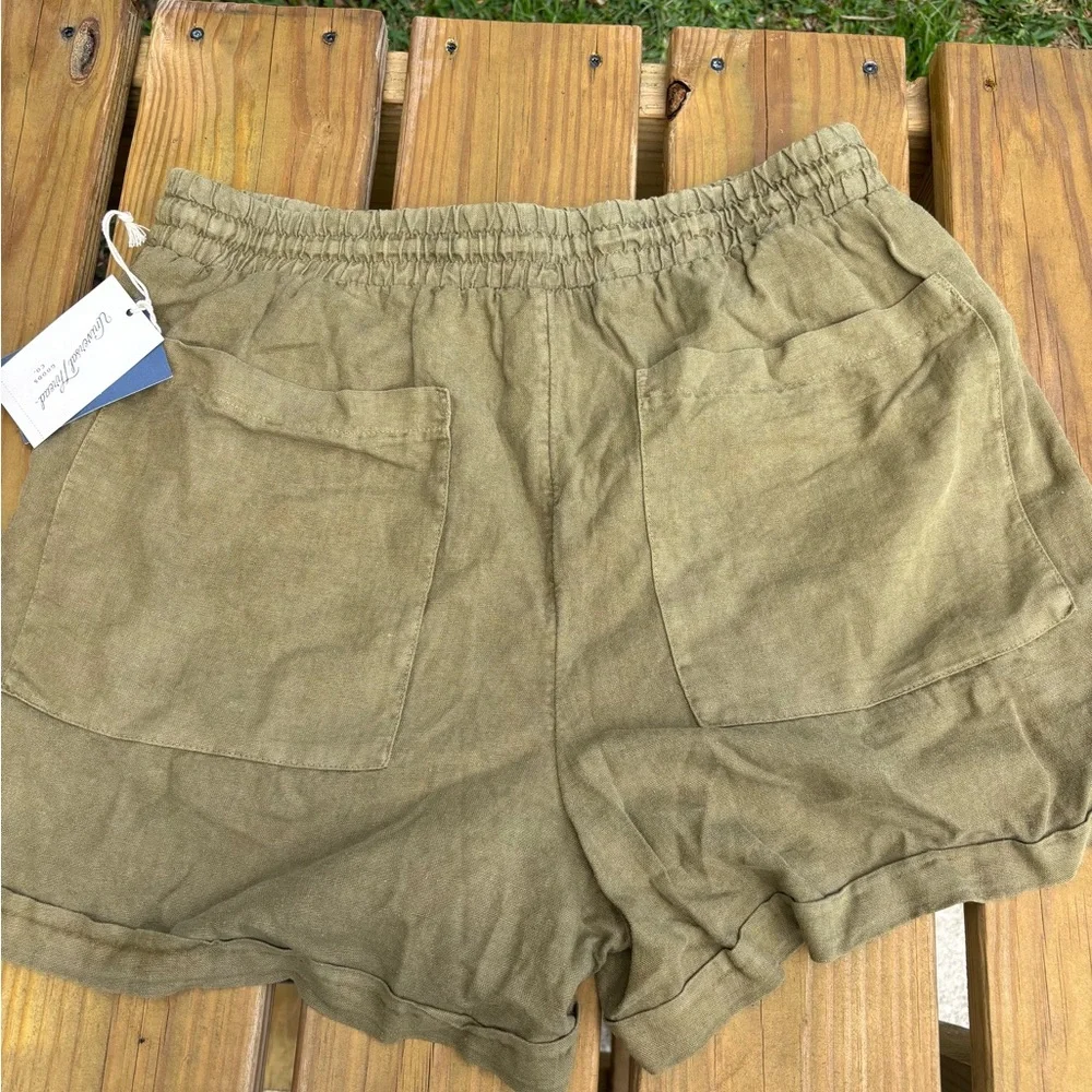 Universal Thread Linen Blend Olive Green Shorts - Picture 2 of 2